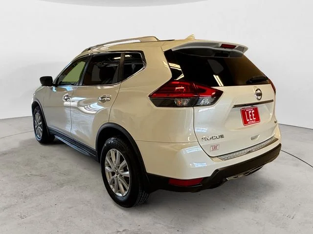 Used 2017 White Nissan SV image 3