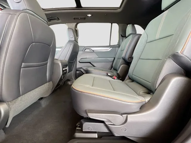 2026 GMC Acadia AT4 - Photo 17