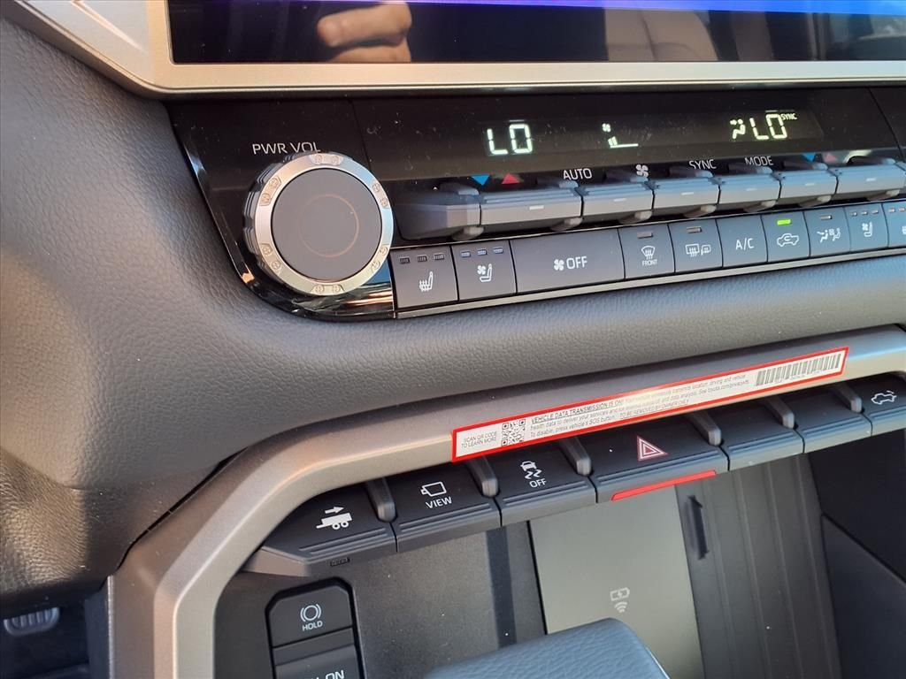2026 Toyota Tundra Limited - Photo 11