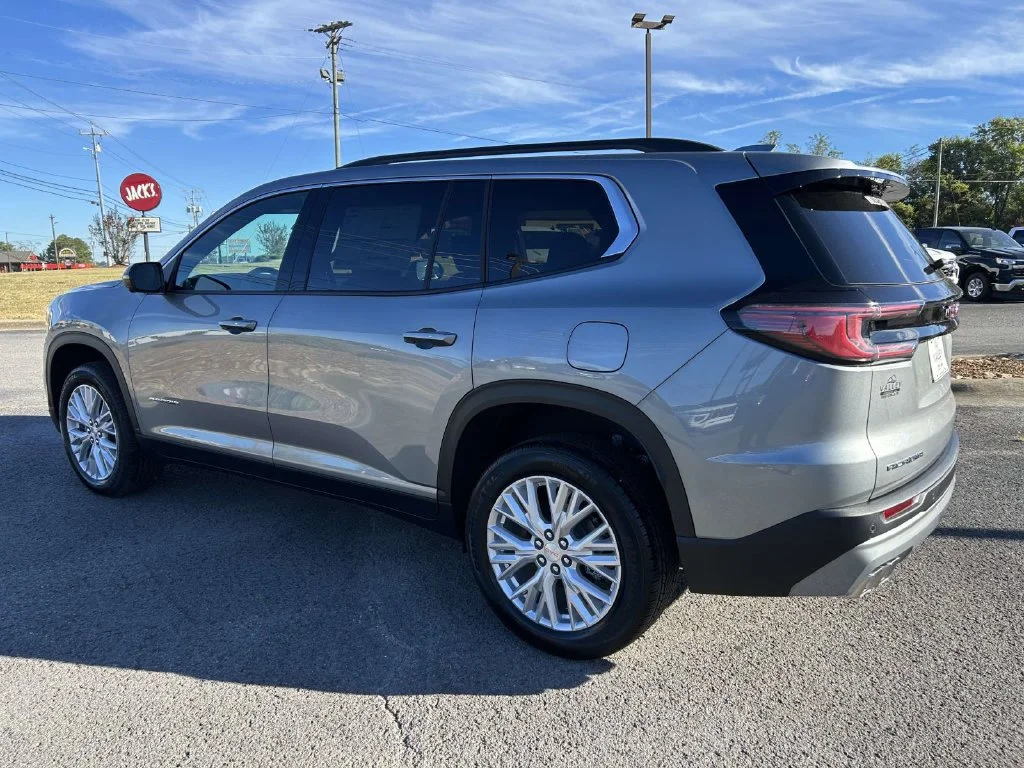 New 2027 Sterling Metallic GMC Elevation image 6