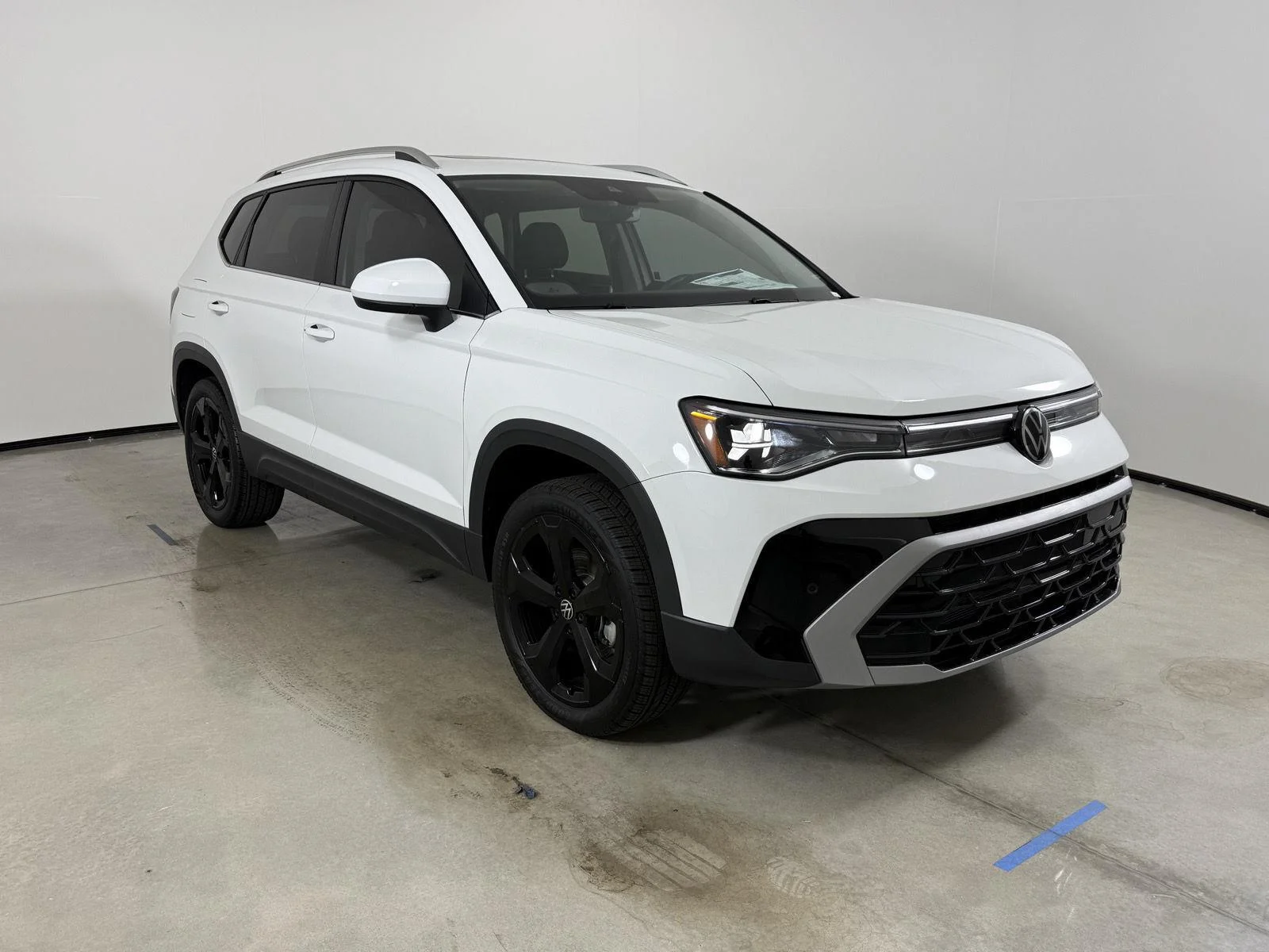 New 2027 Pure White Volkswagen SEL image 3