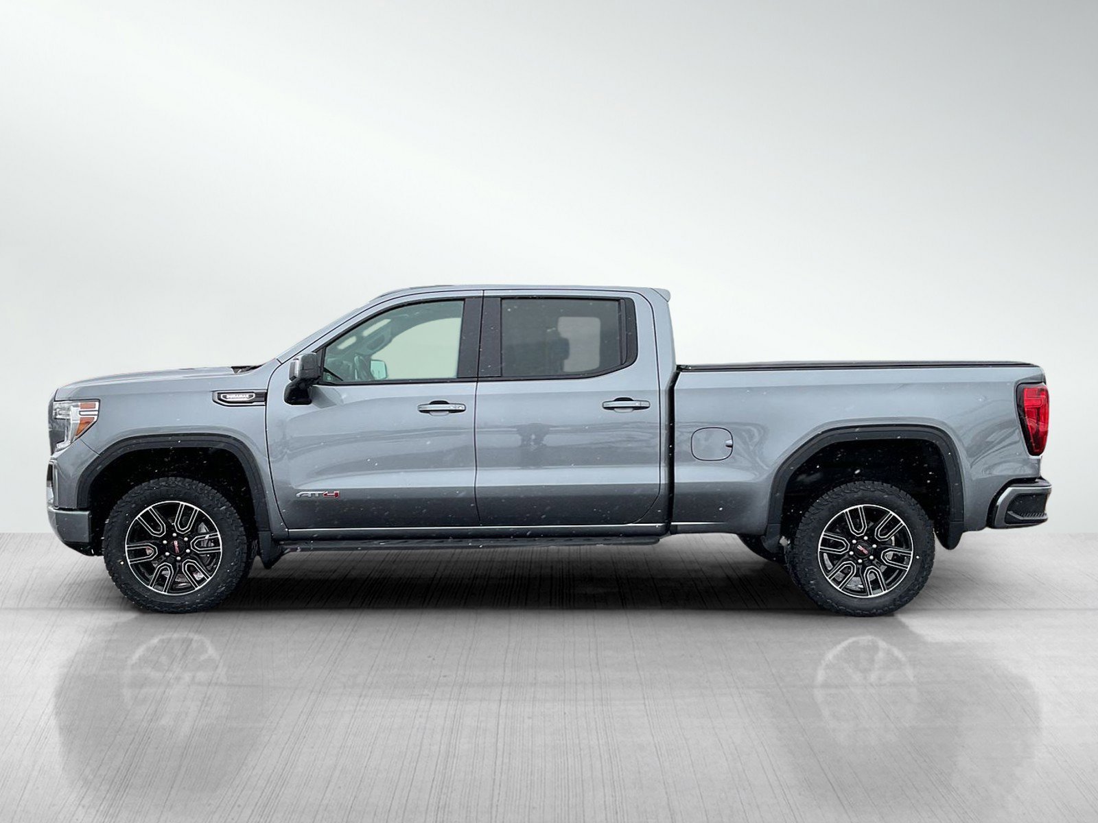 Used 2021 GMC Sierra 1500 AT4 with VIN 3GTU9EET4MG430042 for sale in Brainerd, Minnesota