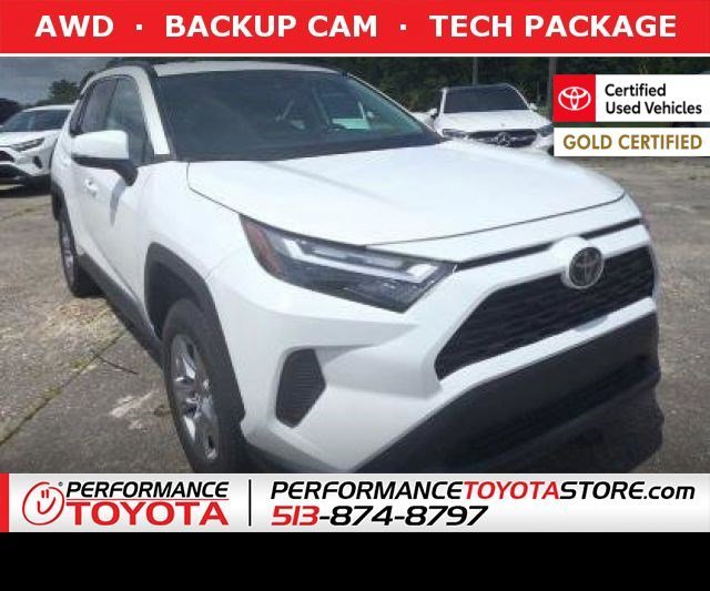 2023 Toyota RAV4 XLE AWD's photo
