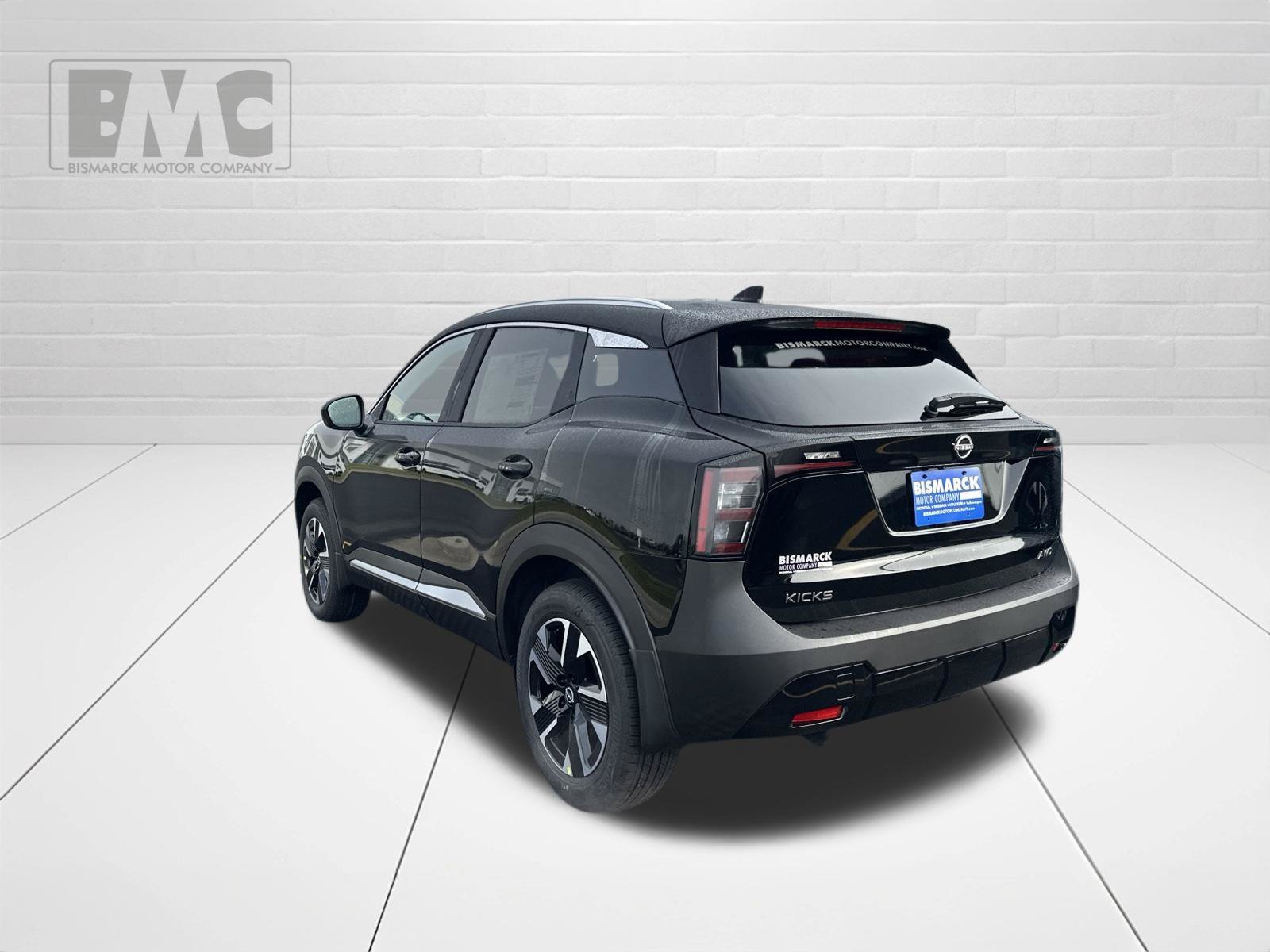 New 2027 Black Nissan SV image 4