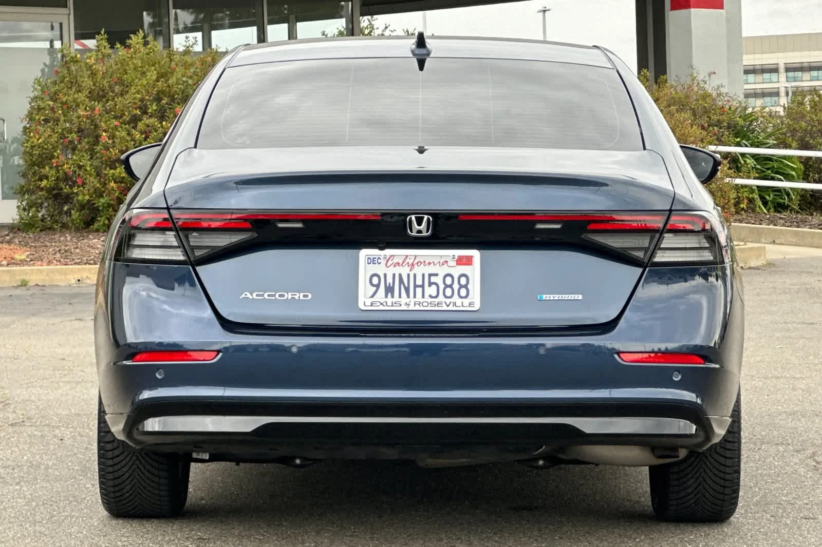 Used 2024 Canyon River Blue Metallic Honda EX-L image 8