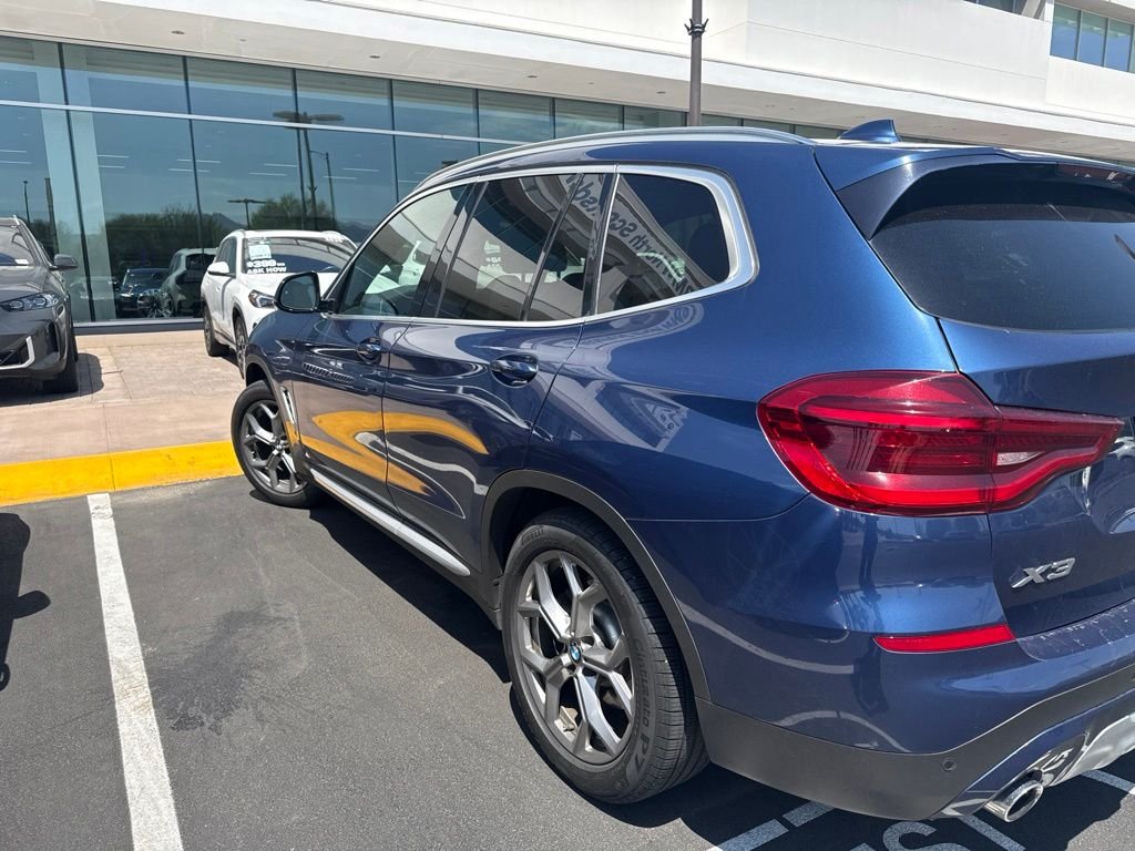 Used 2020 Blue Metallic BMW sDrive30i image 4