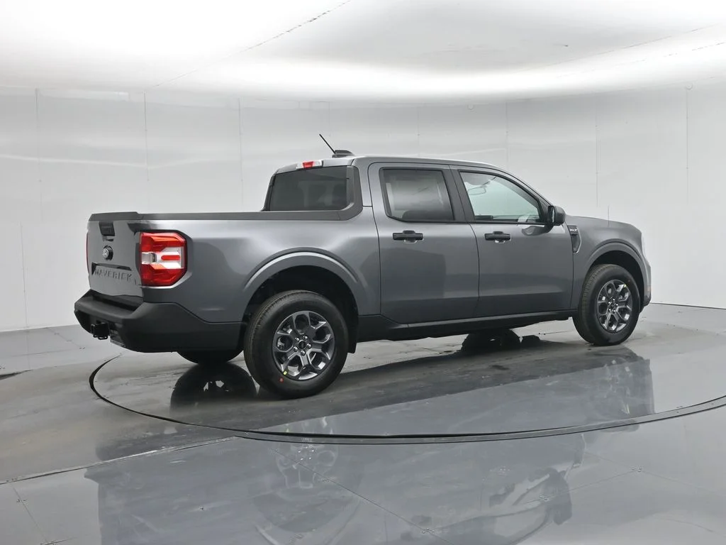 Certified Used 2026 Gray Ford XLT image 26