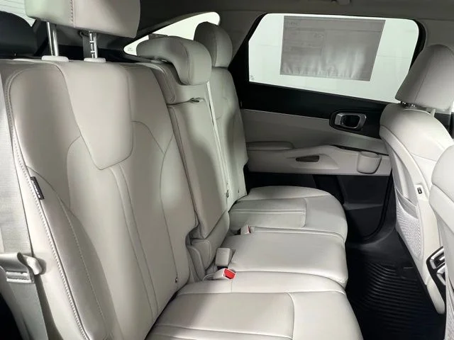 2025 Kia Sorento S - Photo 45