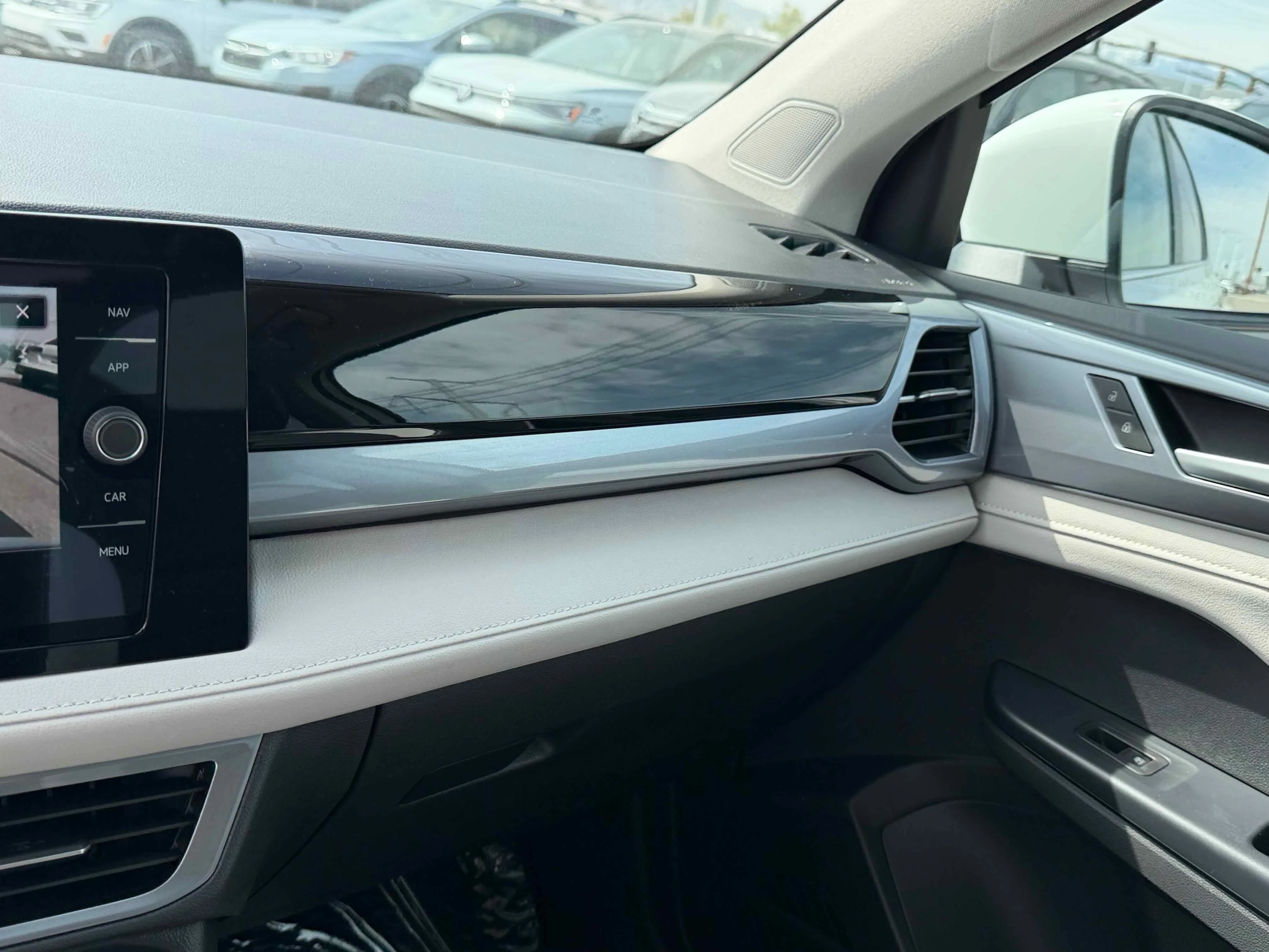New 2026 Pure White Volkswagen SEL image 22
