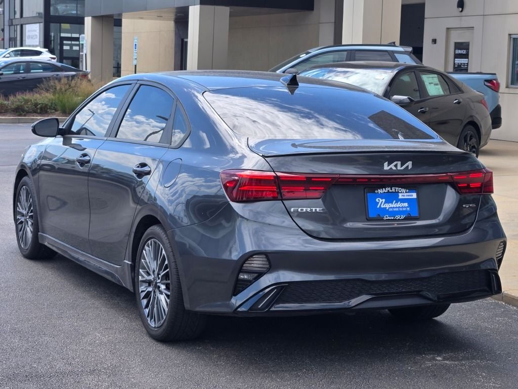 Used 2022 Gray Kia GT-Line image 12