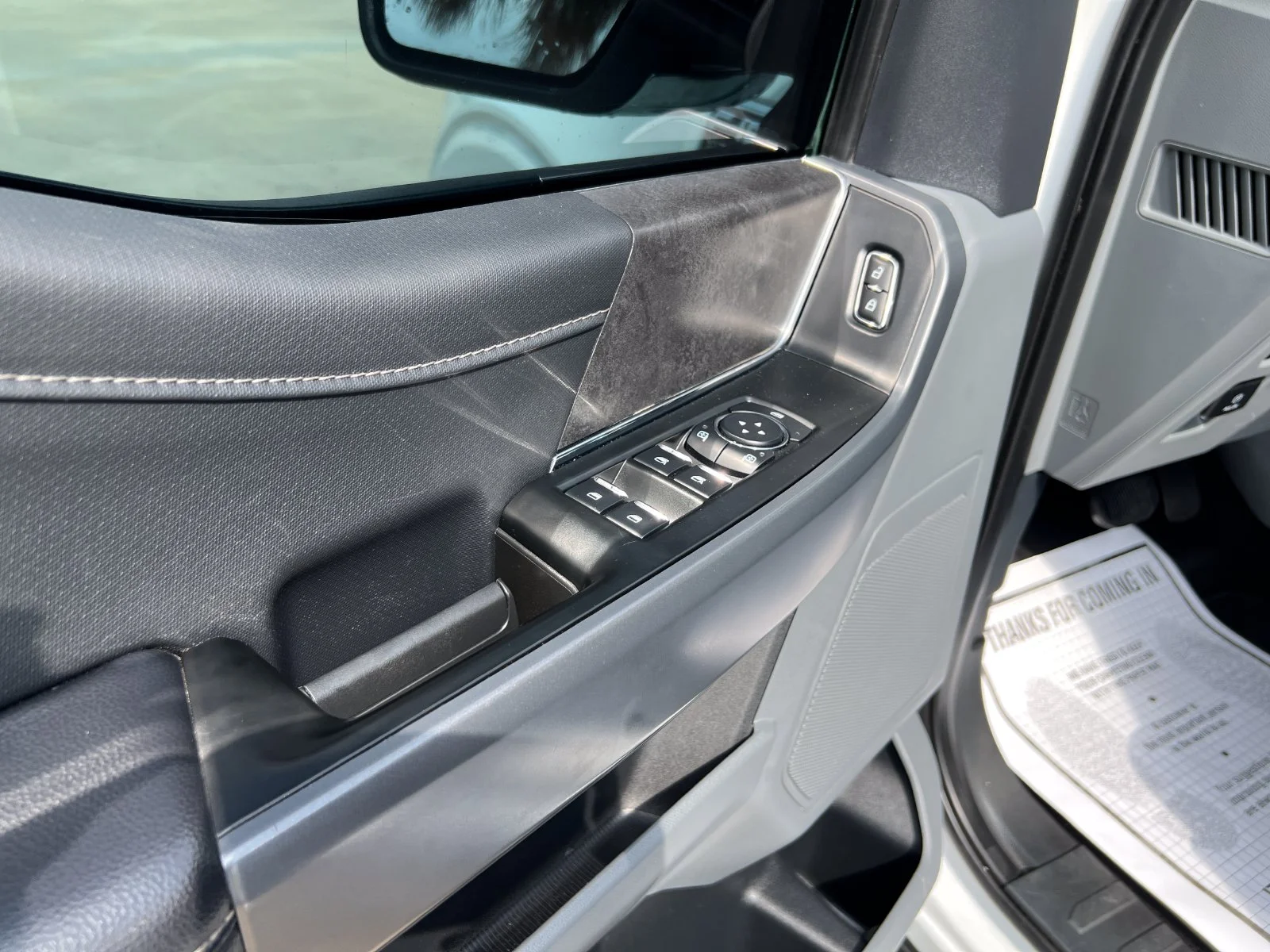 Used 2025 White Ford XLT image 16