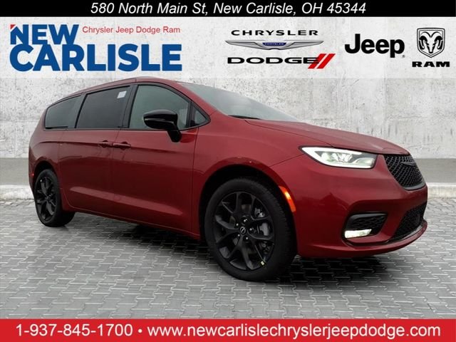 2026 Chrysler Pacifica Limited AWD's photo