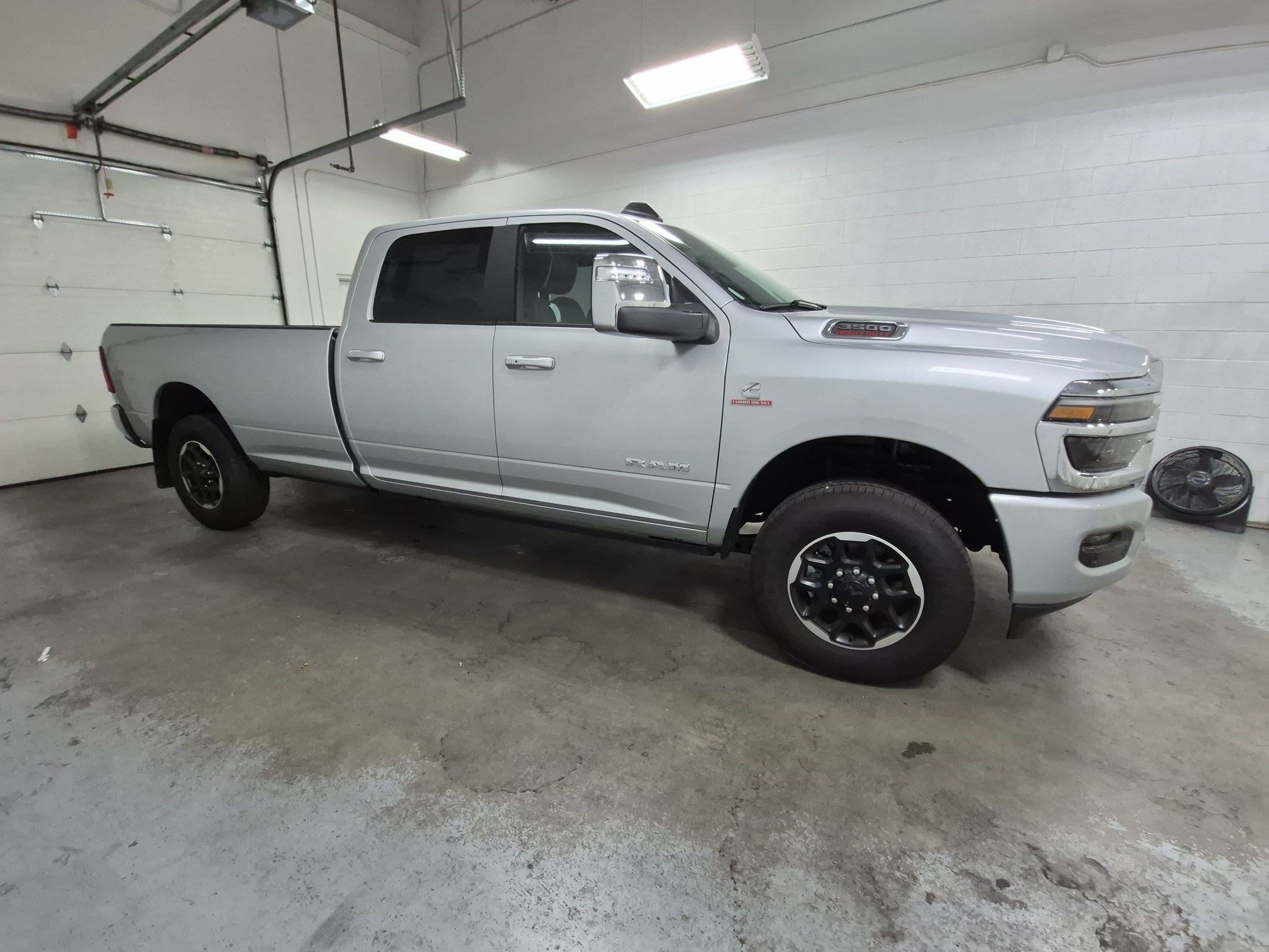 New 2026 Silver-Zynith Exterior Paint RAM Laramie image 3