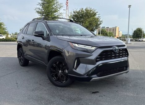 Used 2022 Midnight Black Metallic Toyota Hybrid XSE image 9