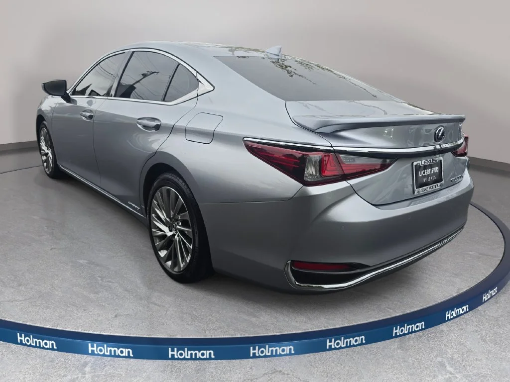 Certified Used 2022 IRIDIUM Lexus 300h Luxury image 7