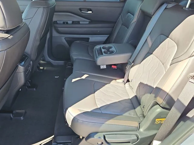 New 2026 Boulder Gray Pearl Nissan Platinum image 7