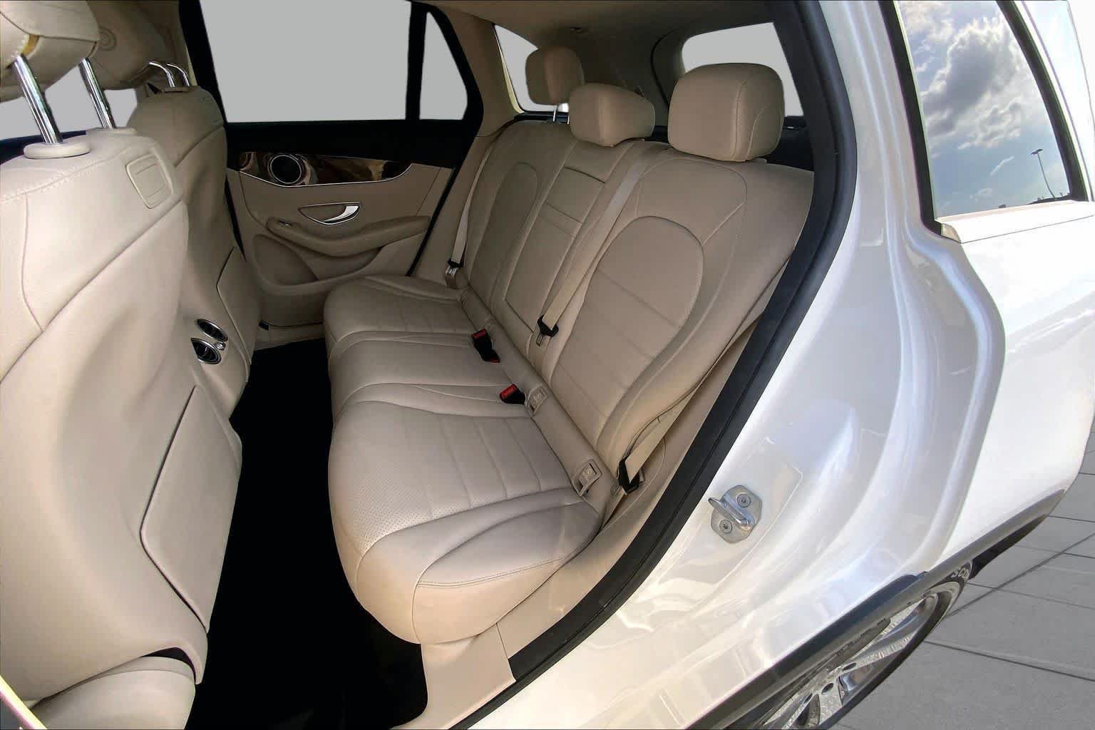 Certified Used 2019 Polar White Mercedes-Benz GLC 300 image 21