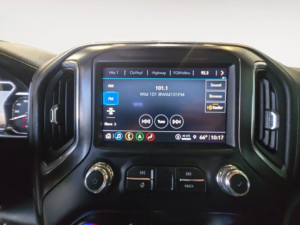 Used 2021 Black GMC AT4 image 21