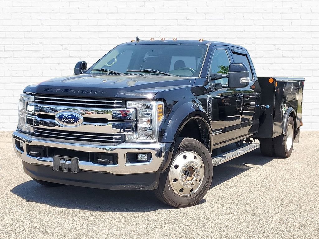 2019 Ford F-450 Lariat 4x4 Crew Cab 8' Box DRW's photo