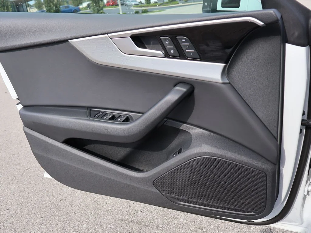 Used 2025  Audi 45 S line Premium image 38
