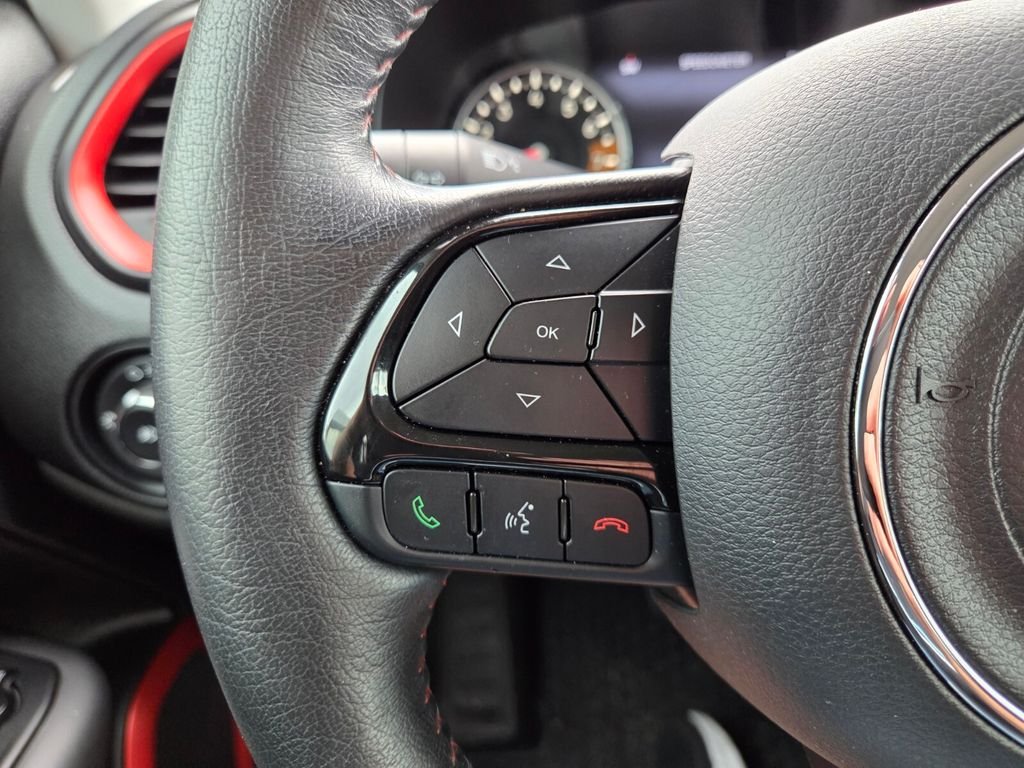 Used 2022 Black Jeep Trailhawk image 29