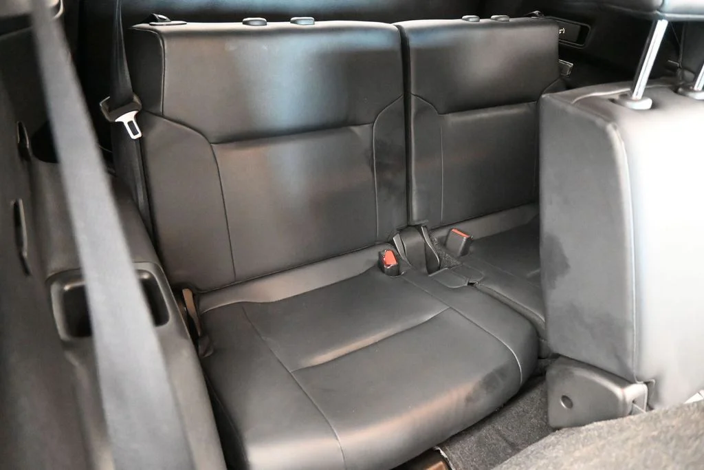 Used 2024 White Mitsubishi SEL image 39