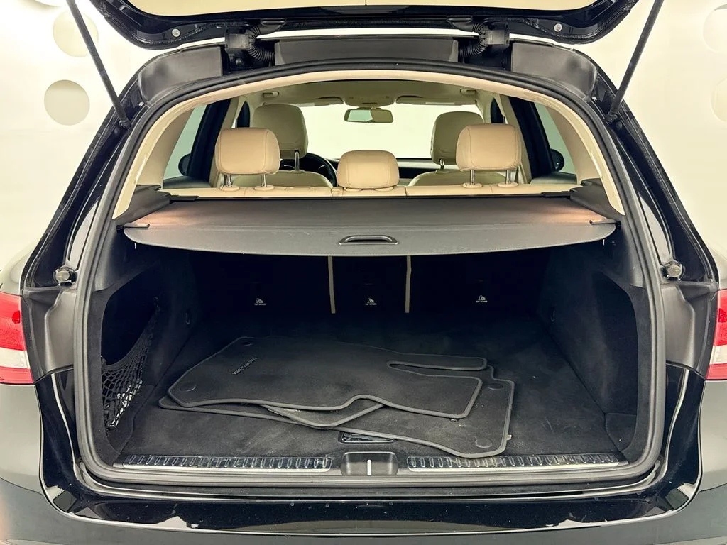 Used 2018 Black Mercedes-Benz GLC 300 image 24