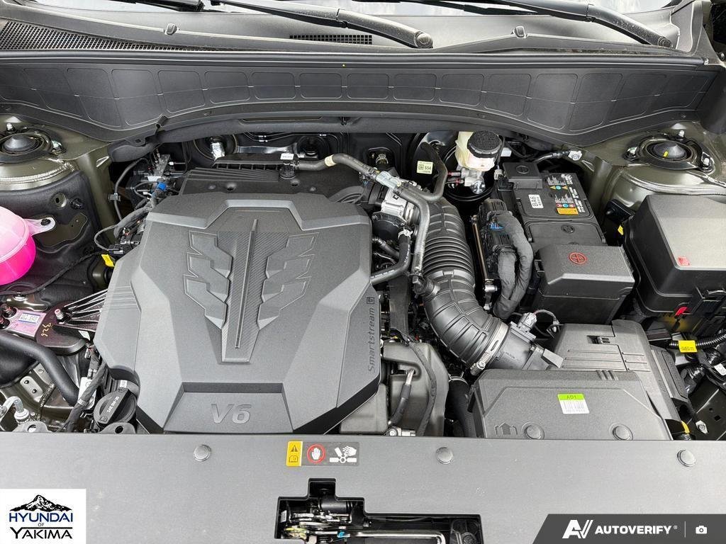 New 2026 Titan Charcoal Pearl Hyundai SEL AWD image 10