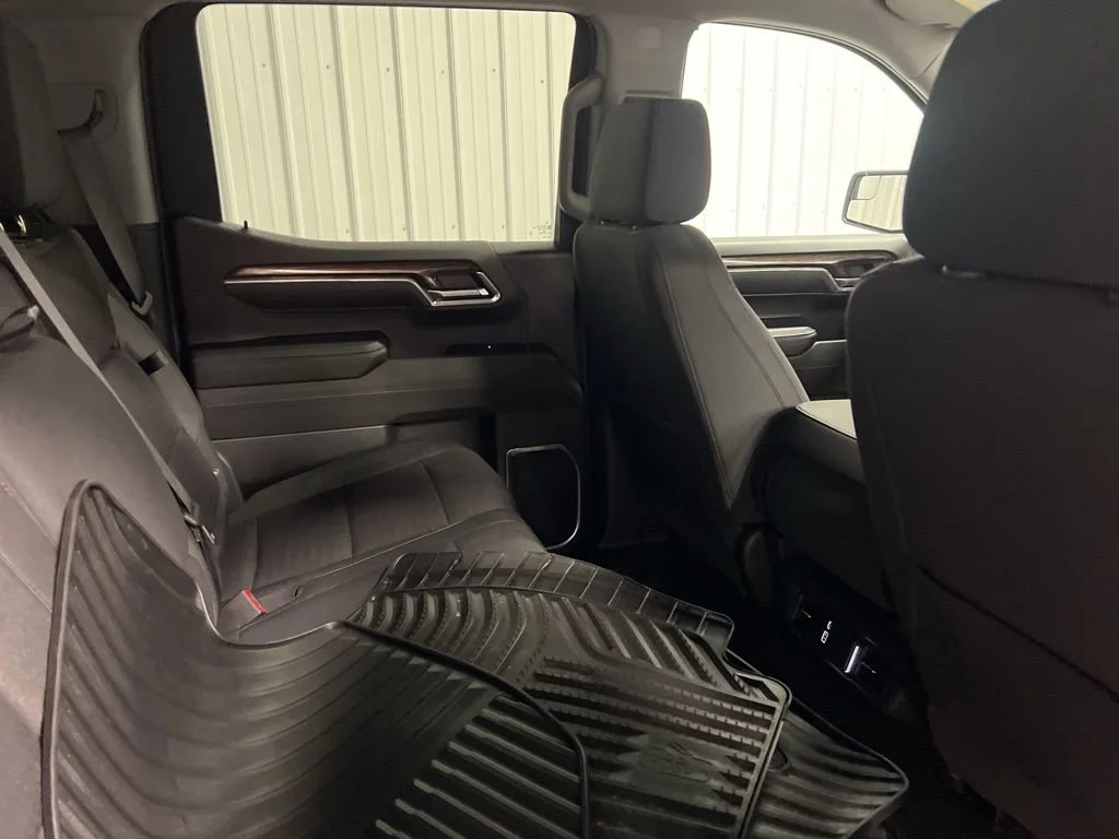 2024 GMC Sierra 1500 Elevation - Photo 11