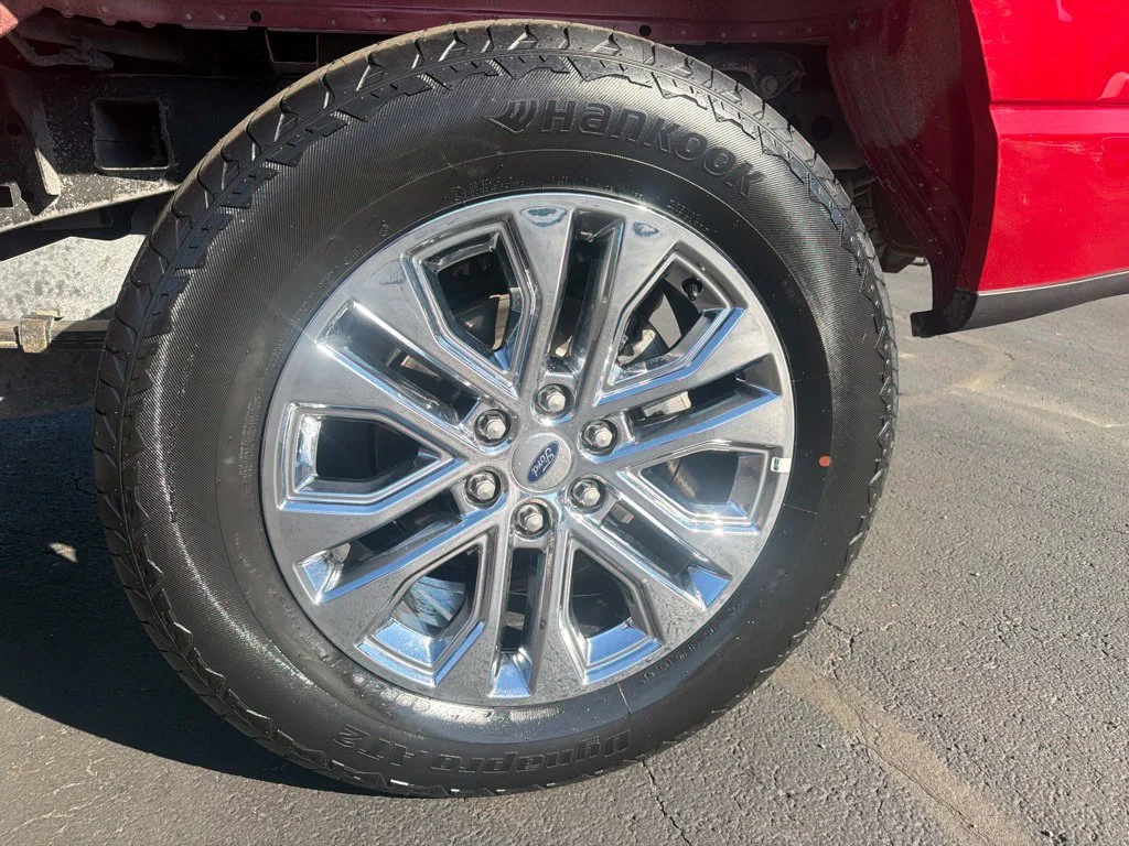 Used 2022 Red Ford XLT image 14