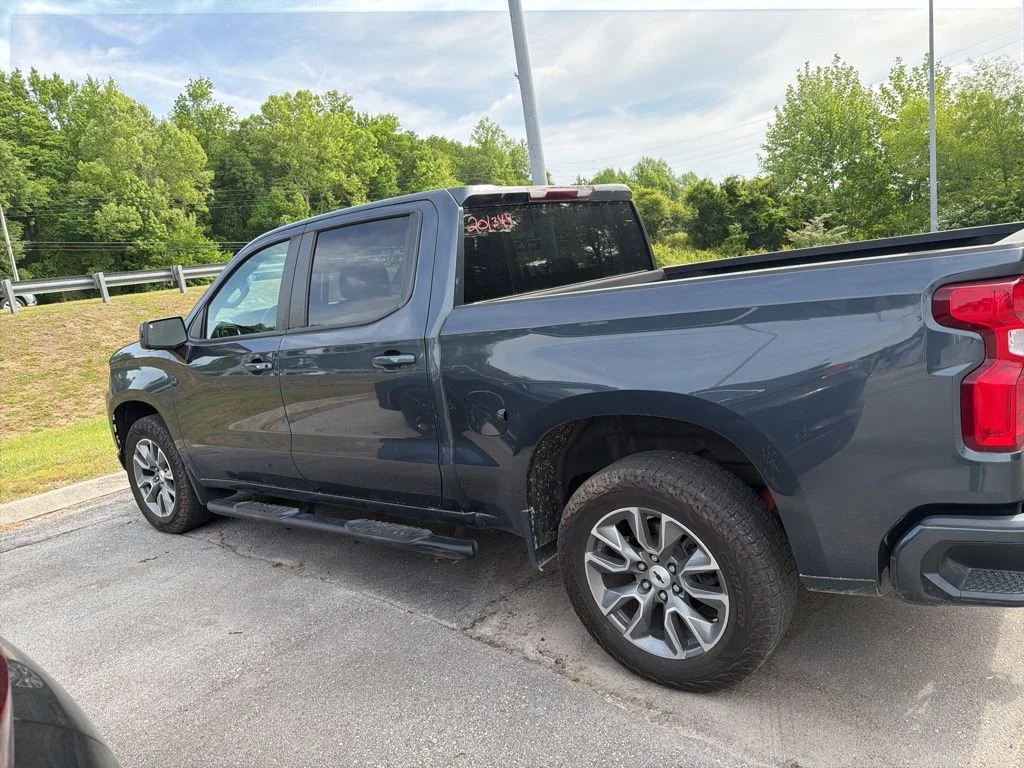 Used 2022 Gray Chevrolet RST image 6