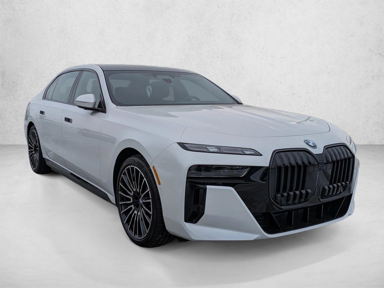 Used 2026 Mineral White Metallic BMW 750e xDrive image 7