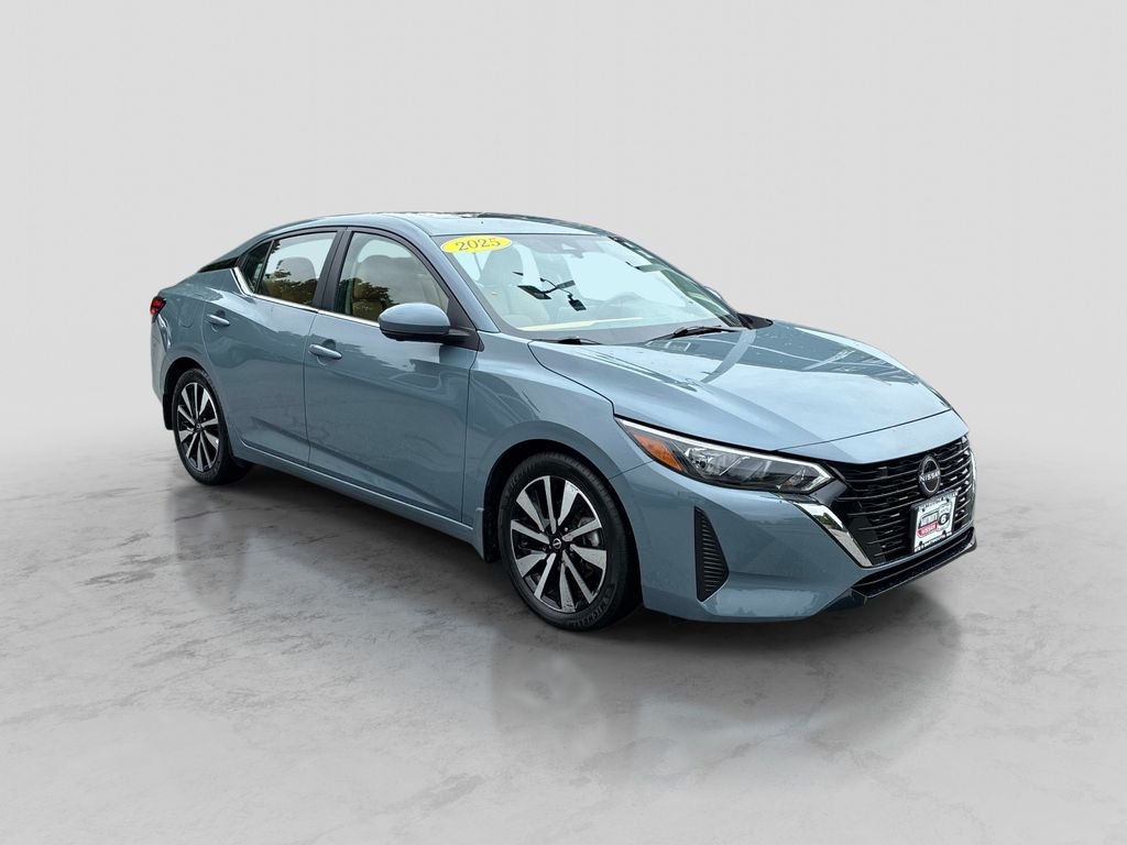 Used 2025 Gray Nissan SV image 3