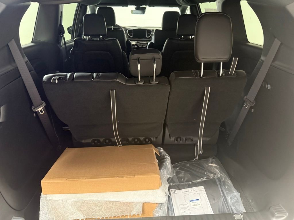 2026 Chrysler Voyager LX - Photo 14