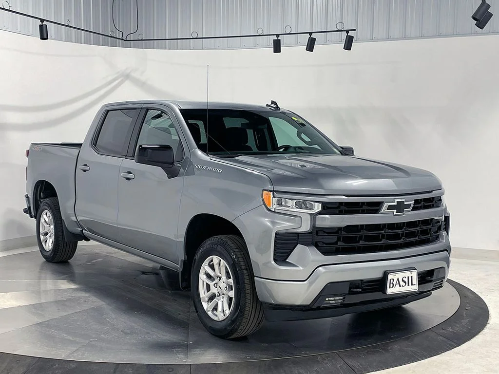 Used 2026 Gray Chevrolet RST image 38
