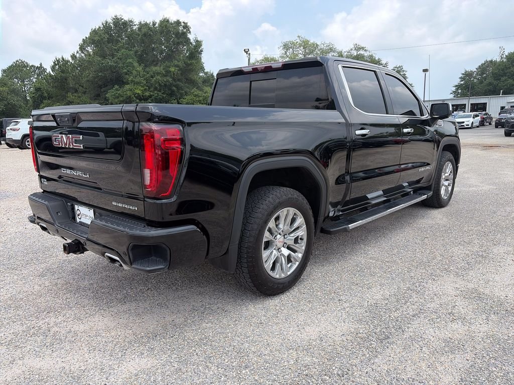 Used 2024 Black GMC Denali image 6