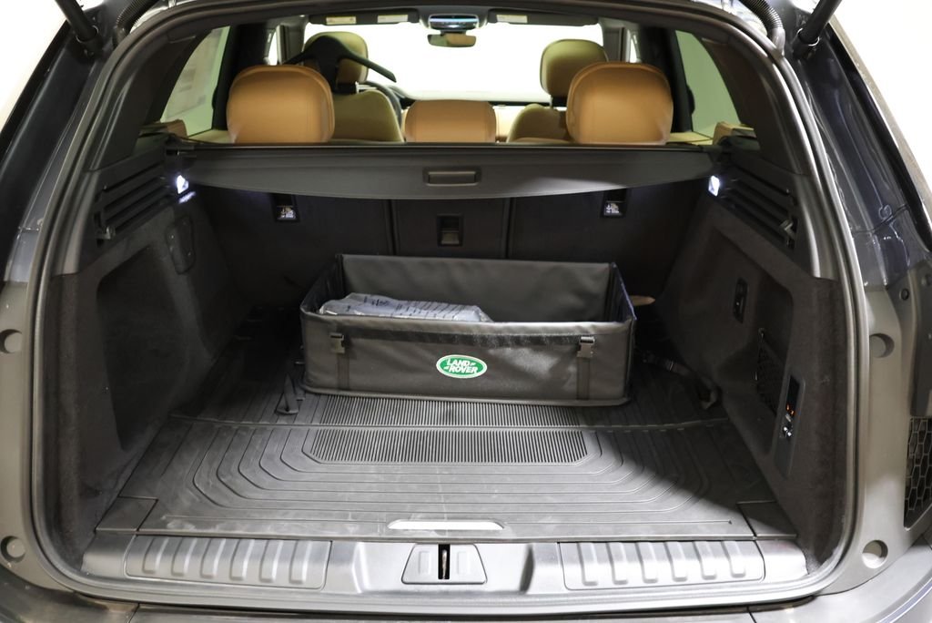 New 2026 Varesine Blue Land Rover SE image 47