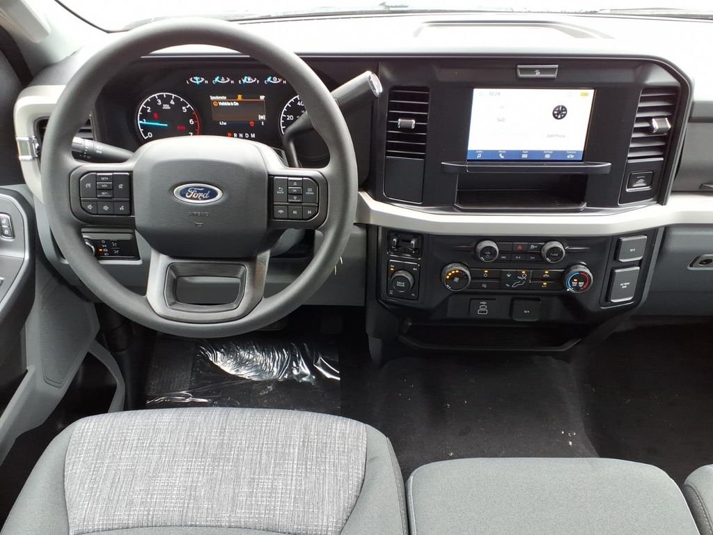 New 2026 Avalanche Ford F-350® XLT image 17