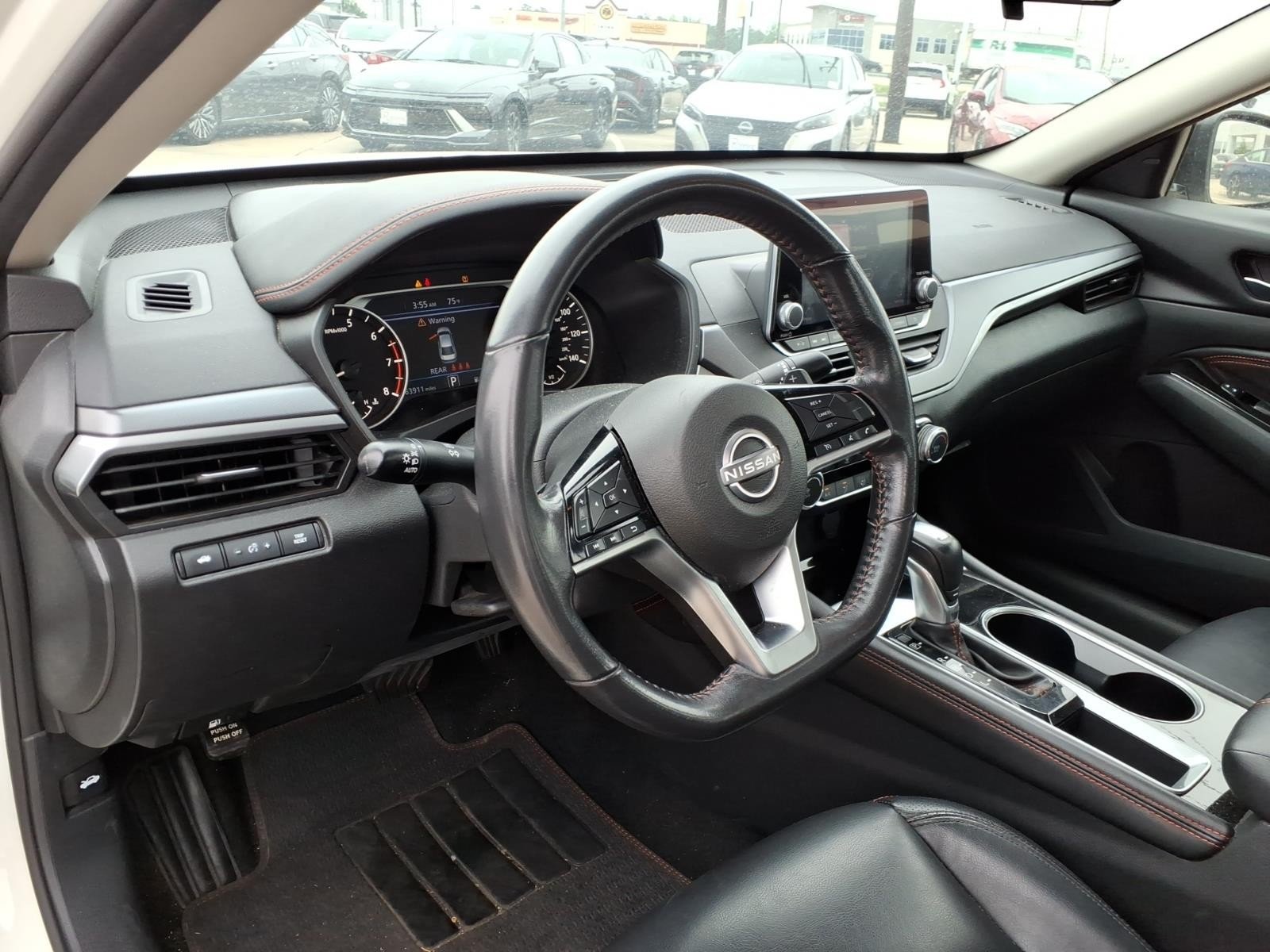 2023 Nissan Altima 2.5 SR White at G Motors