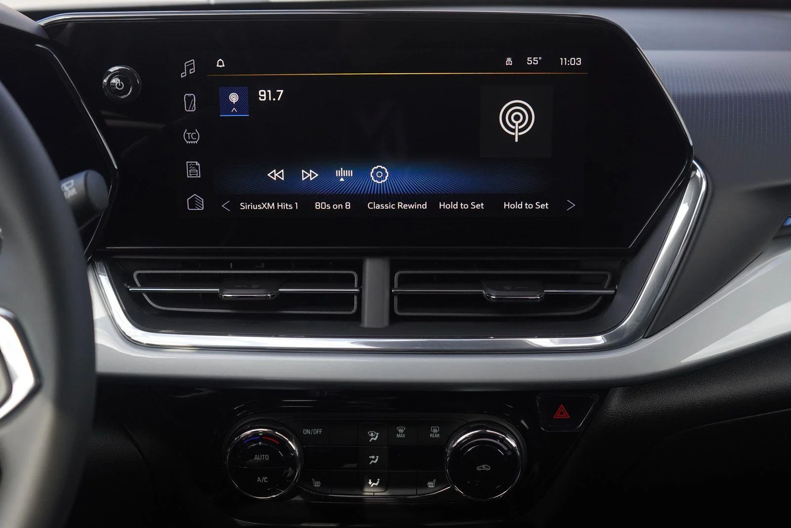 2026 Chevrolet Trax LT - Photo 21