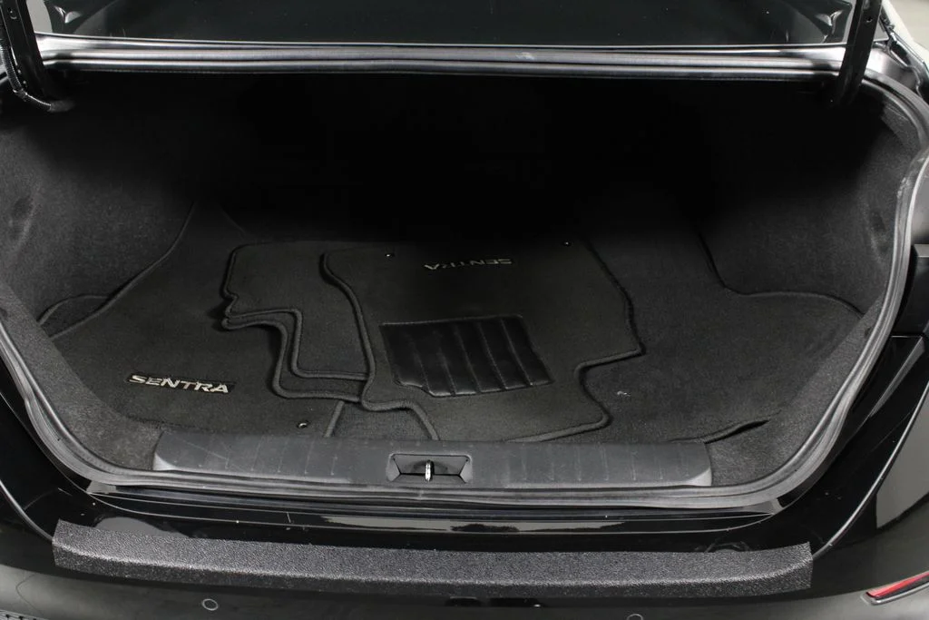 2024 Nissan Sentra SV - Photo 18