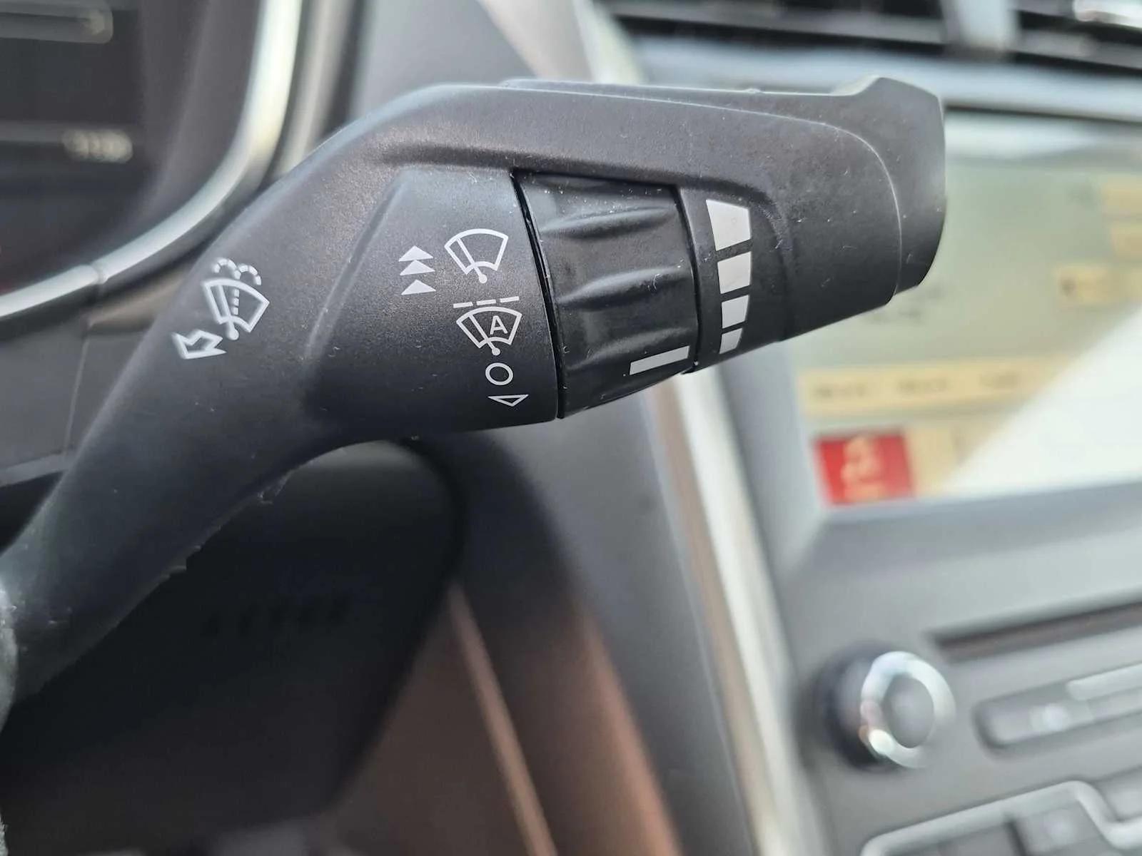 Used 2018 Blue Metallic Ford SE image 24