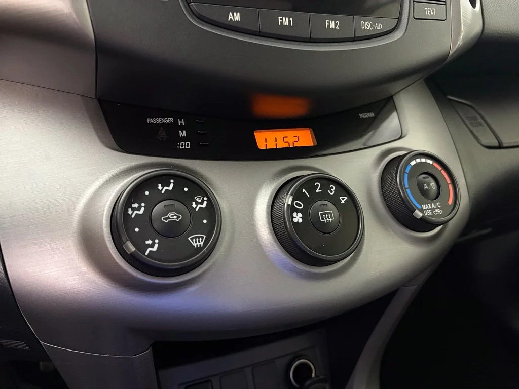 Used 2007 Blue Toyota Sport image 23