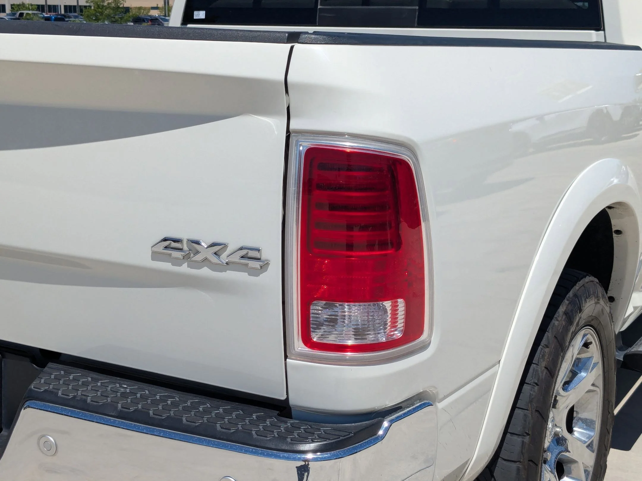 Used 2017 Pearl White Ram Laramie image 11