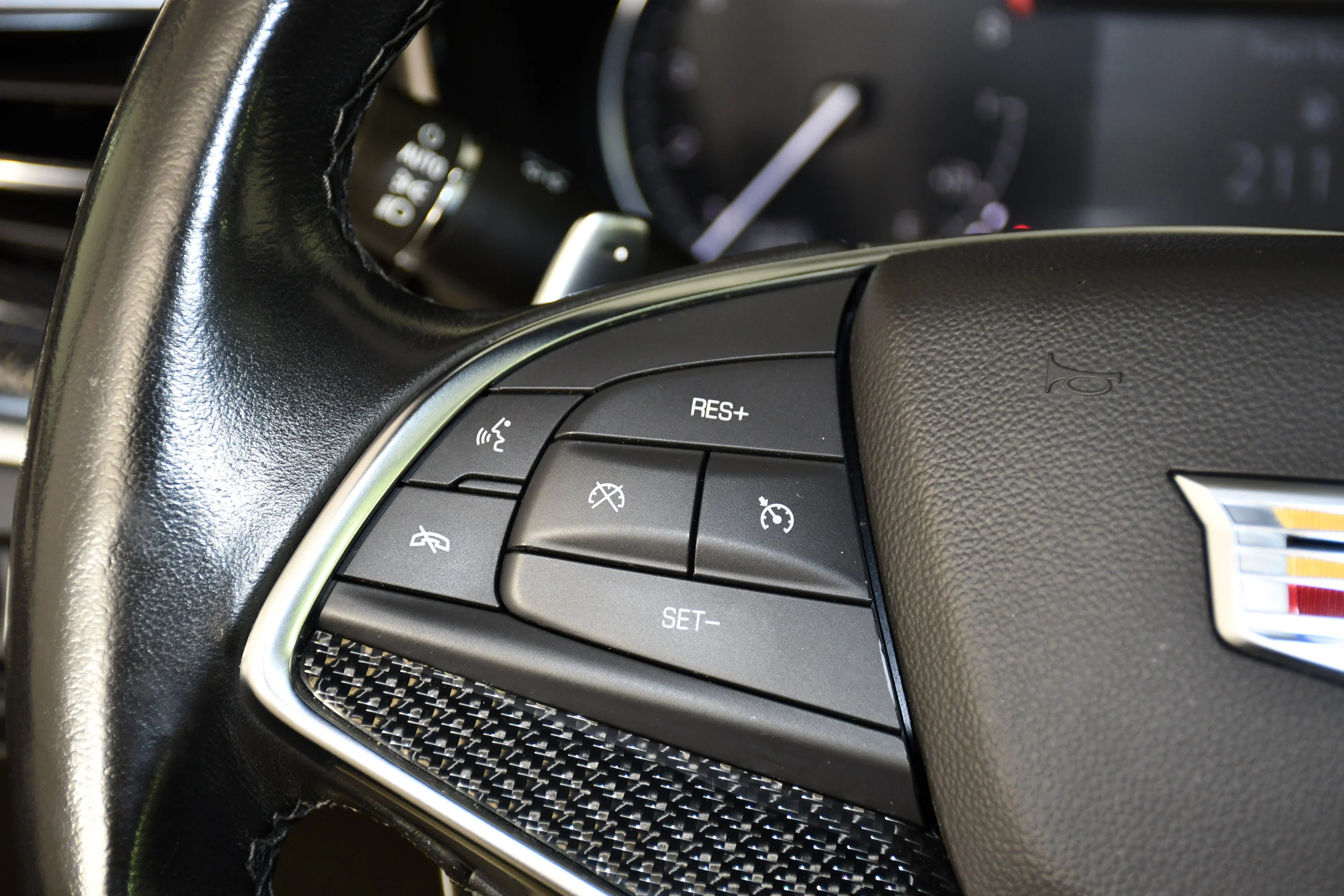 Used 2023 Latte Ea Cadillac AWD Sport image 20