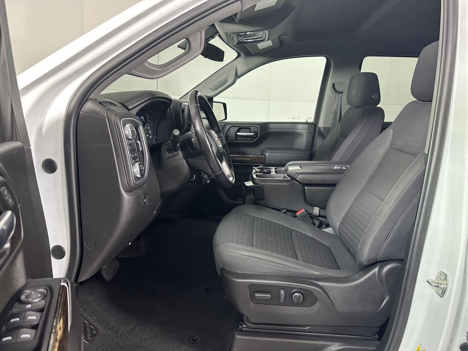 Used 2022 Summit White GMC Elevation image 19