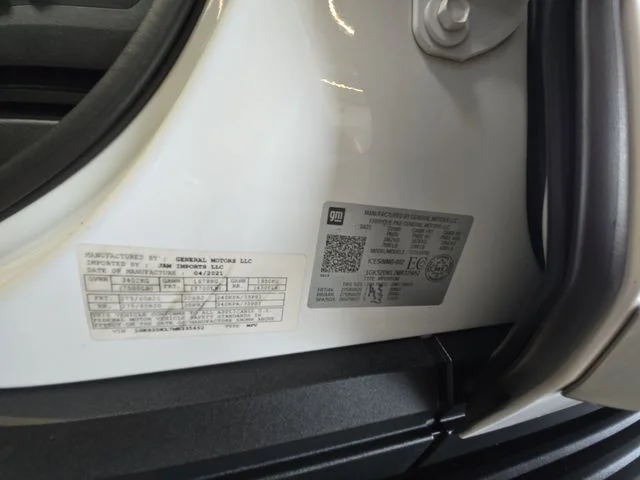 Used 2021 Summit White GMC Denali image 25