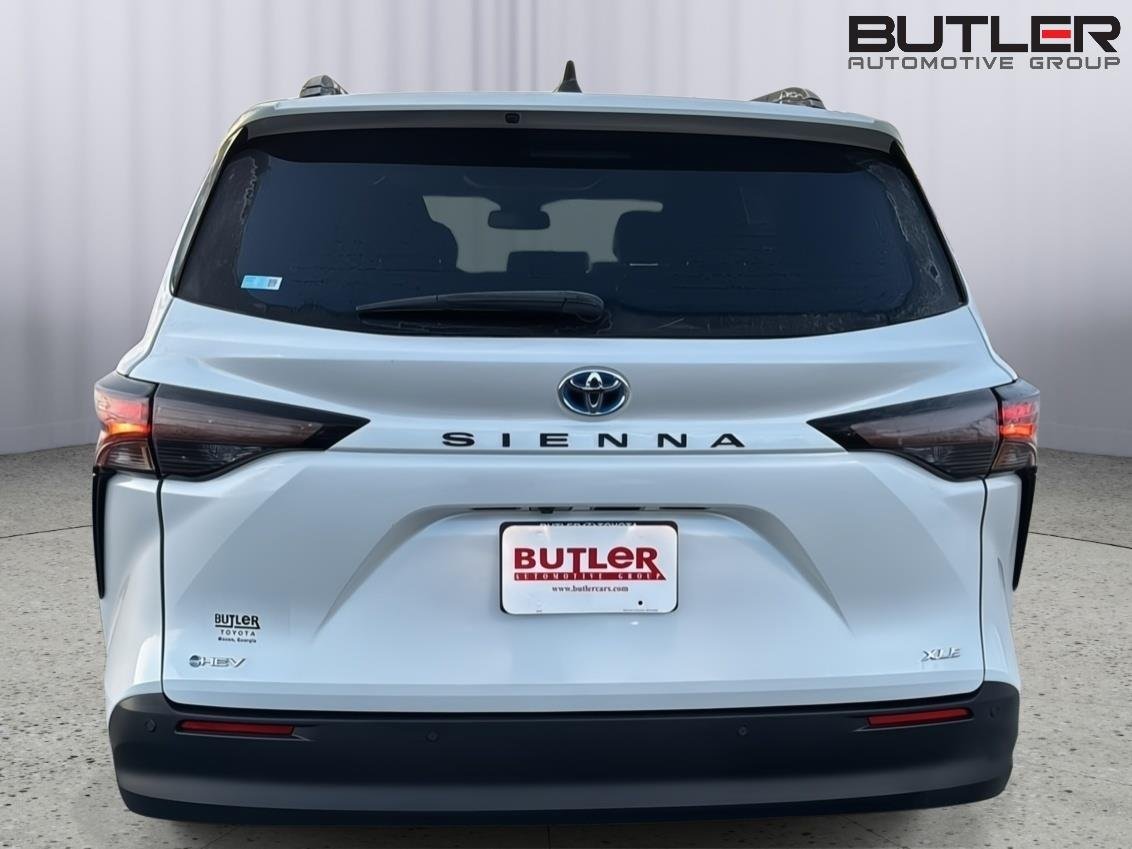 Certified Used 2025 Wind Chill Pearl Toyota XLE 7-Passenger image 4