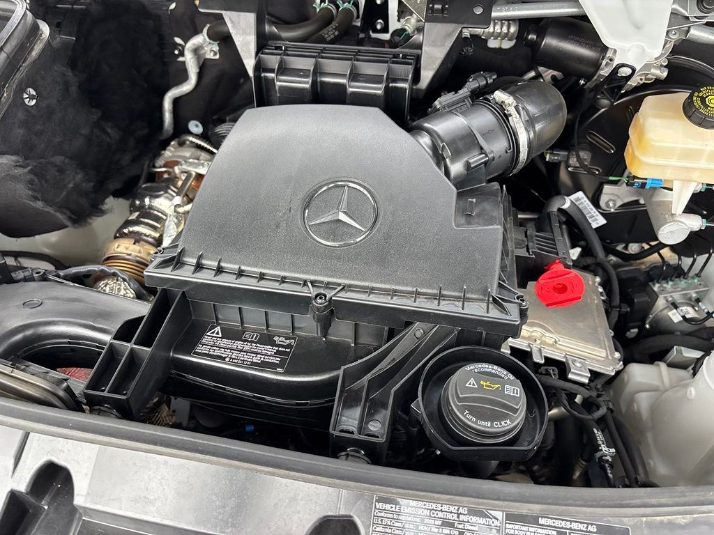 Used 2025 White Mercedes-Benz Cargo 144 WB image 34