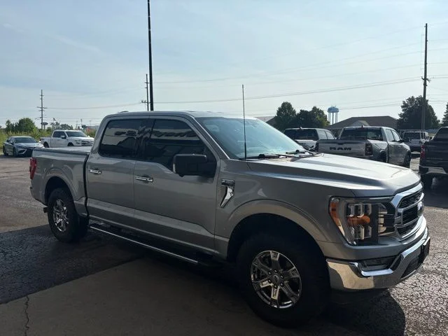 Used 2021 Silver Ford XLT image 8